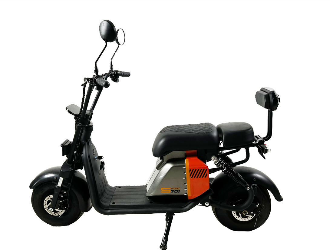 Scuter Electric Compact, AT PERFORMANCE®, 701 mini, Performanță Fiabilă, Confort Urban, 800W, 60V, baterie 15.6 AH, viteza 25km/h - Scutere Electrice, Trotinete Electrice si Accesorii - atMag.ro Scuter Electric Compact, AT PERFORMANCE®, 701 mini, Performanță Fiabilă, Confort Urban, 800W, 60V, baterie 15.6 AH, viteza 25km/h - Scutere Electrice, Trotinete Electrice si Accesorii - atMag.ro
