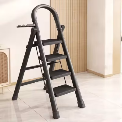Scara Pliabila cu 4 Trepte Late, At Performance, Metalica, Maxim 150 Kg, Picioare Antialunecare, Negru - Accesorii camping si drumetii - atMag.ro